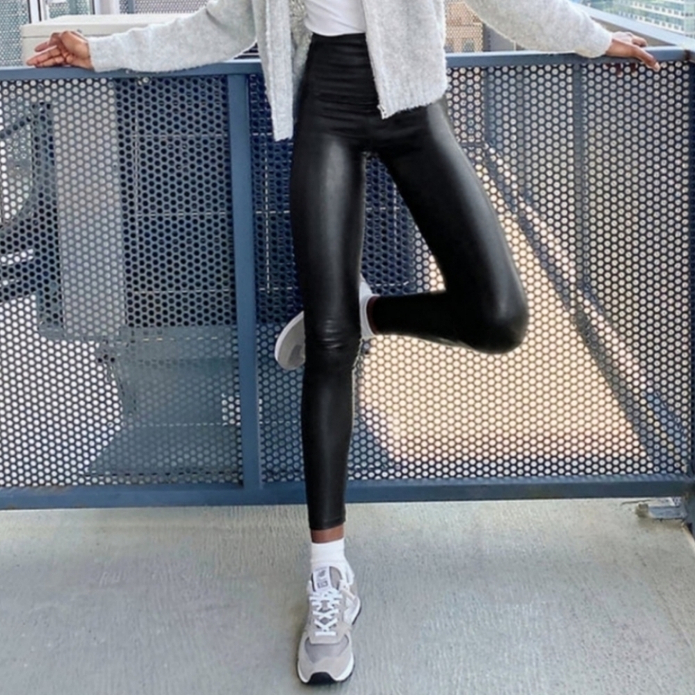 Aritzia Wilfred Free Daria Black Vegan Leather High Rise Leggings